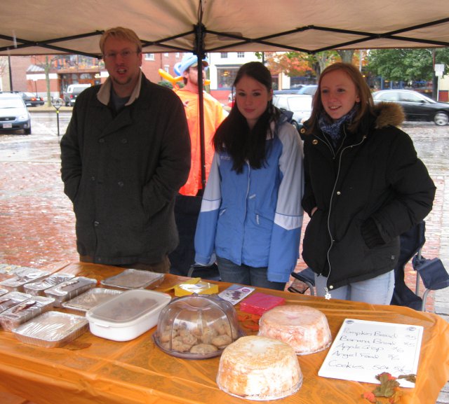 Jenn & friends sell baked goods